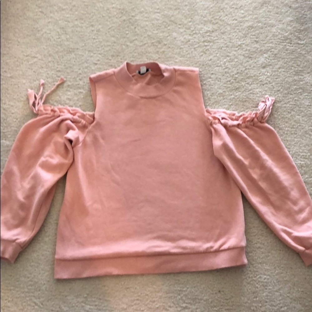 Comfy and cute salmon sweatshirt